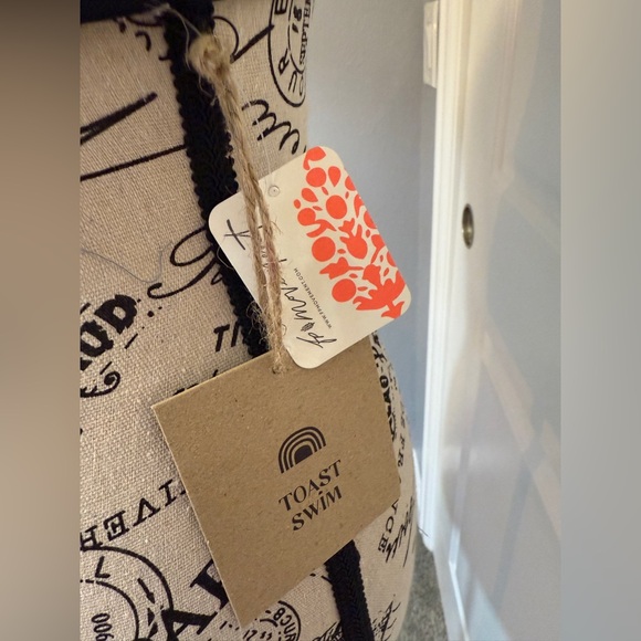 NWT FP Movement x Toast Swim “Bind V-Neck Bikini Top” in Black/Meringue - Picture 4 of 7